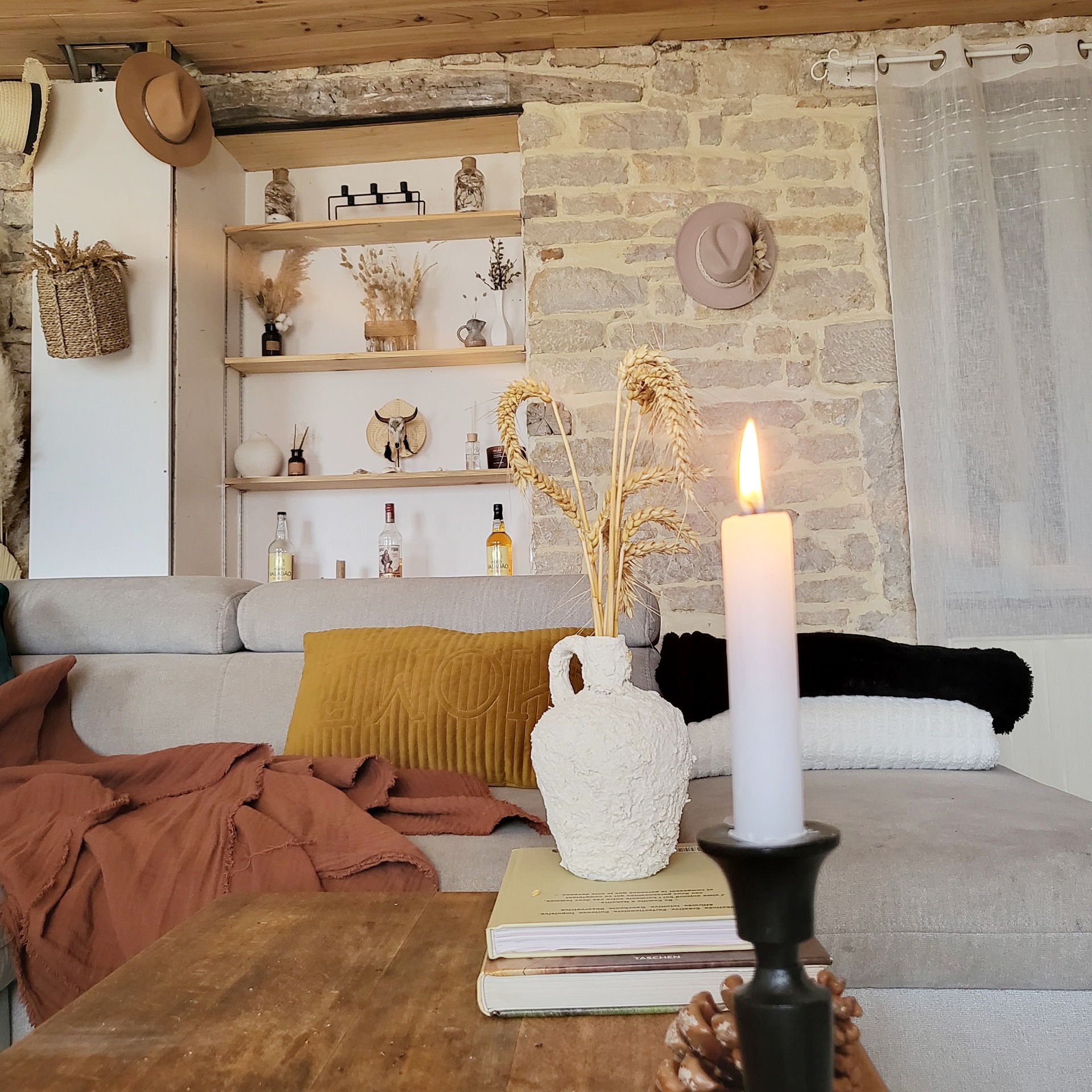 (Mes Créations) Petit vase en papier mâché.